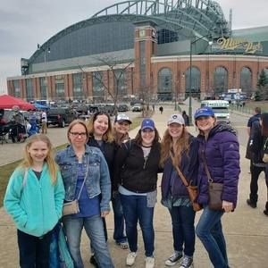 Meet your Posher, Laura